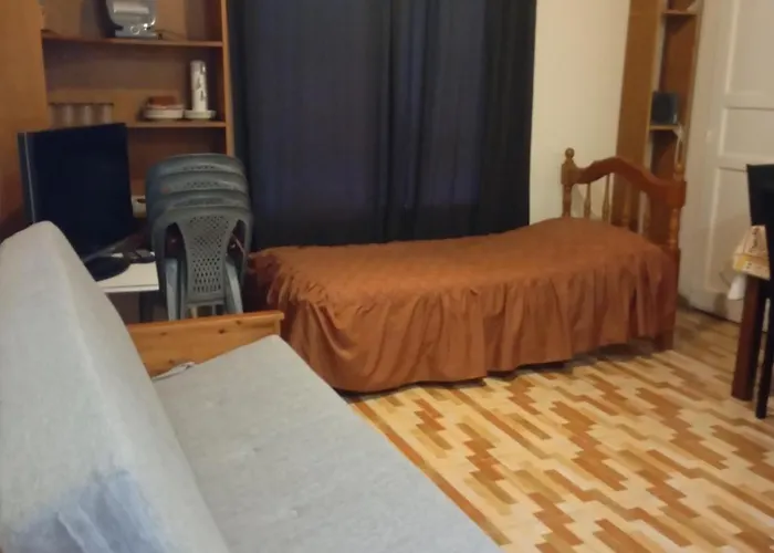 Se Alquila Casa En Barrio Privado