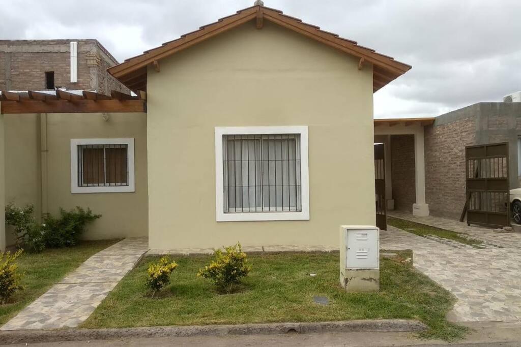 Apartment Se Alquila Casa En Barrio Privado